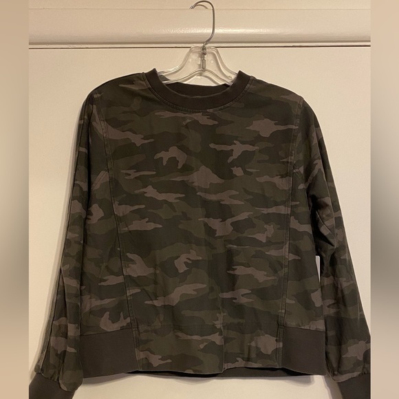 Athleta farallon crew sweatshirt camo - Picture 3 of 7